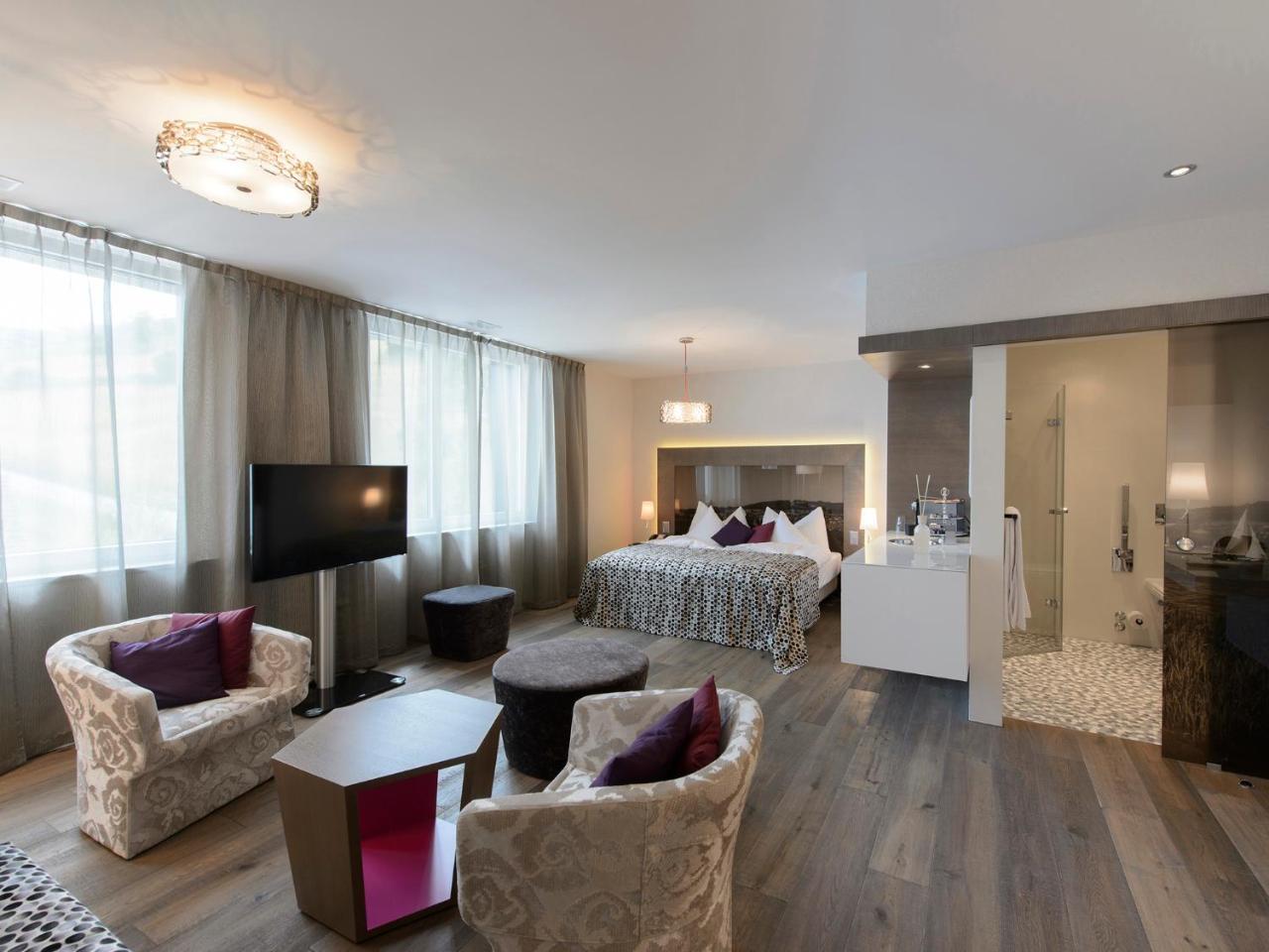 Birrwil Hotel-Restaurant-Schifflaende מראה חיצוני תמונה