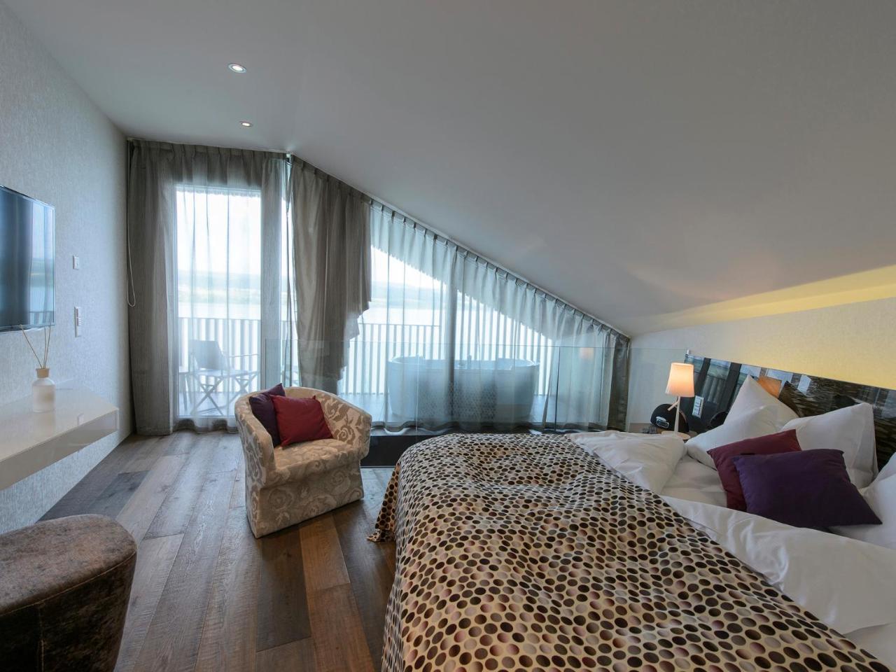 Birrwil Hotel-Restaurant-Schifflaende מראה חיצוני תמונה